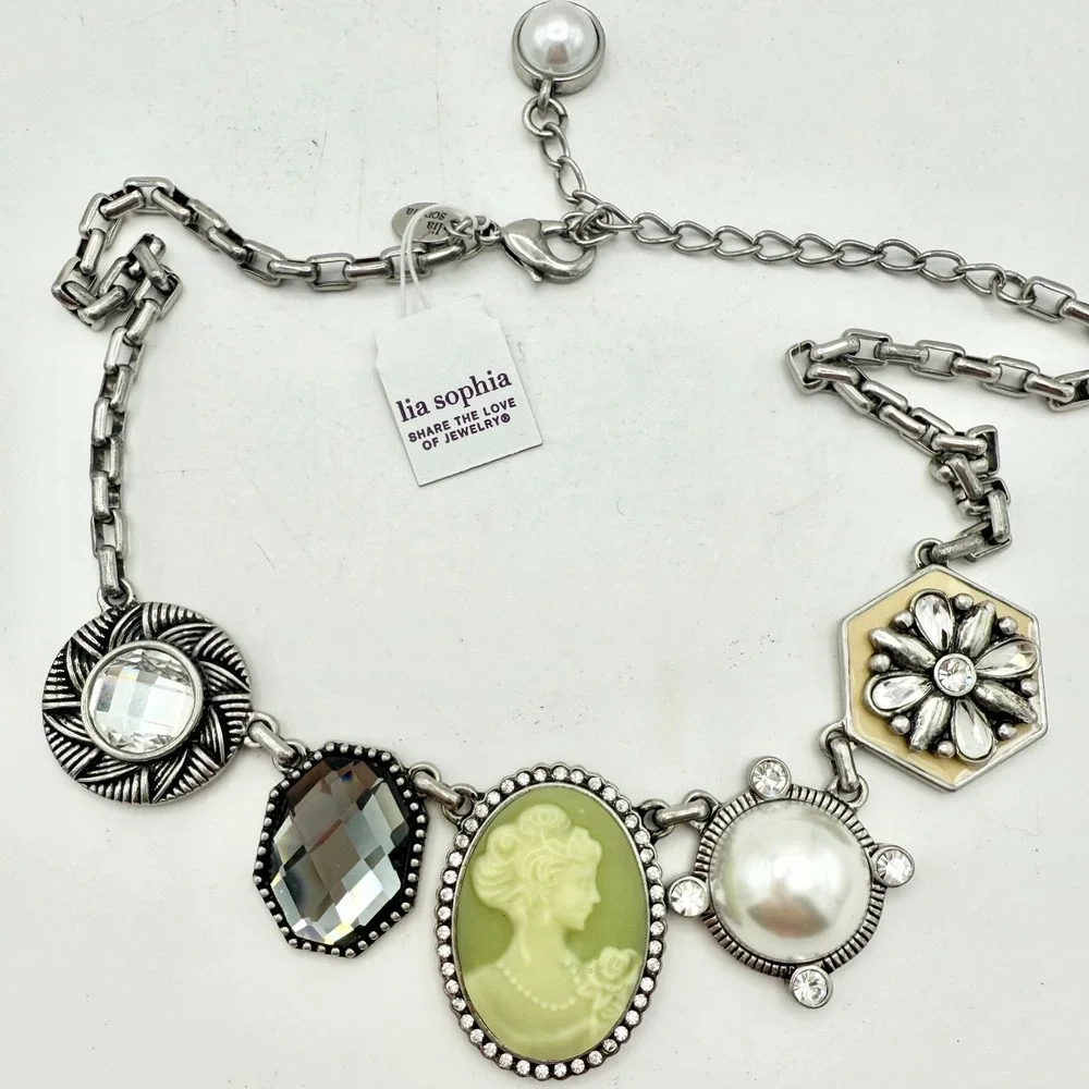 Retirired Lia Sophia Nostalgia Necklace Cameo Crystal Pearl 15–19" Vintage Look - Picture 2 of 9